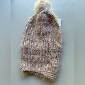 Zara 
Kids 
Knit beanie 
Soft pink with faux fur pom 
New with tags